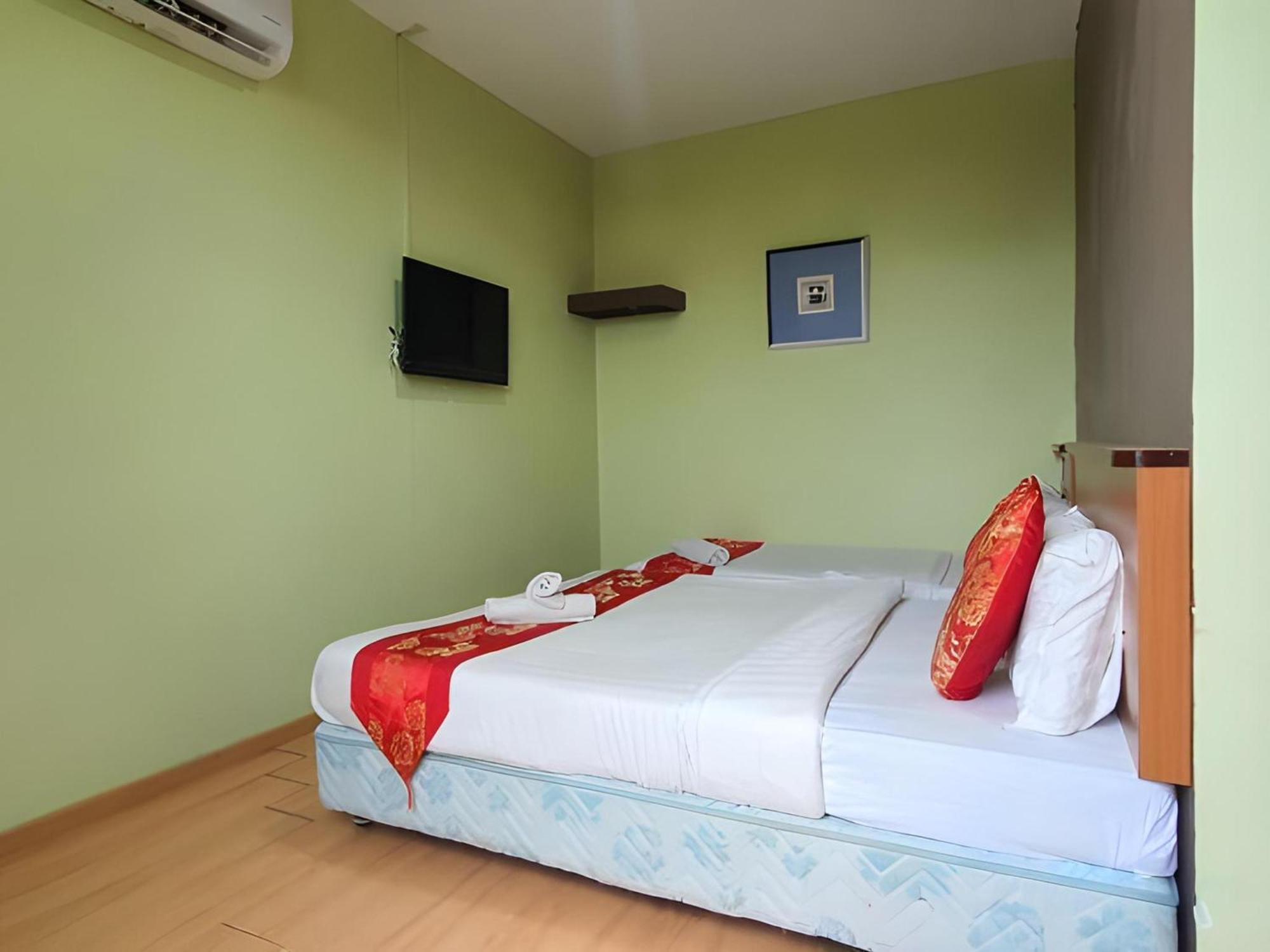 Oyo 90964 Melody 88 Inn Miri Exterior foto