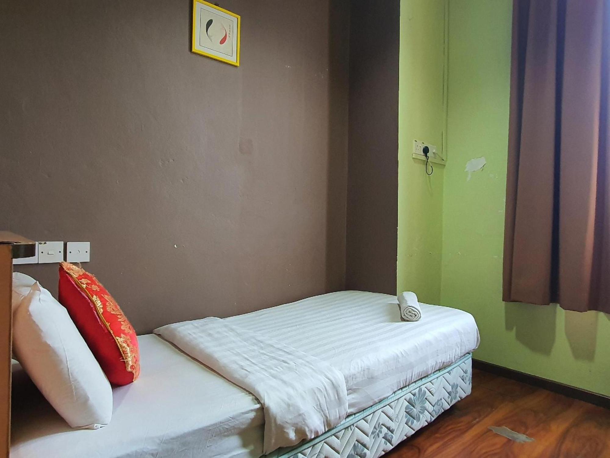Oyo 90964 Melody 88 Inn Miri Exterior foto